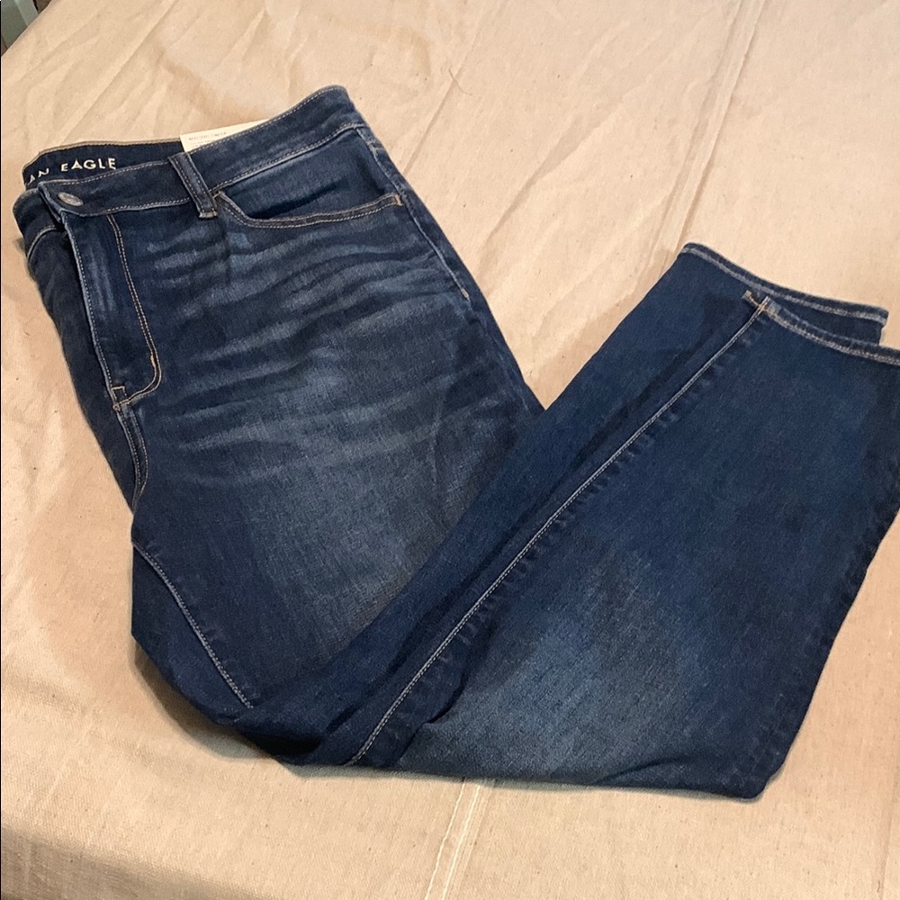 NWT American Eagle Women’s Dark Wash Crop | 18